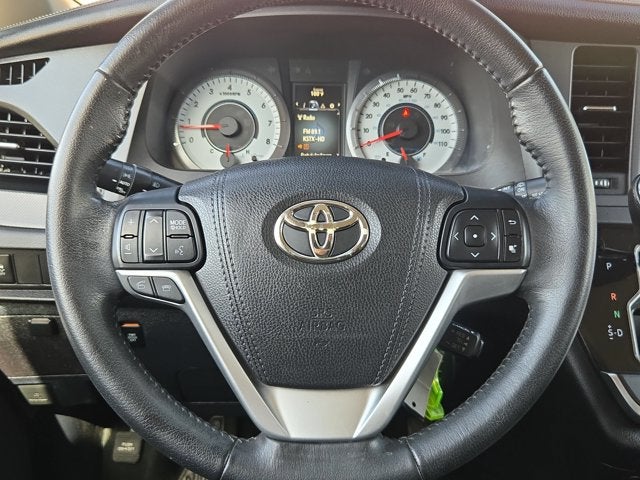 2016 Toyota Sienna Base