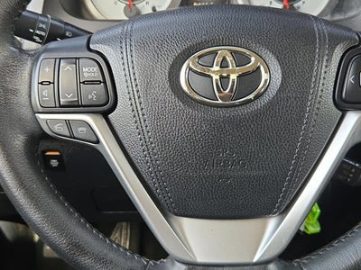 2016 Toyota Sienna Base