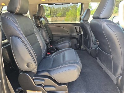 2016 Toyota Sienna Base