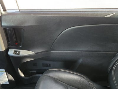 2016 Toyota Sienna Base