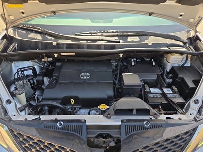 2016 Toyota Sienna Base