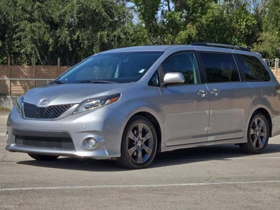 2016 Toyota Sienna Base