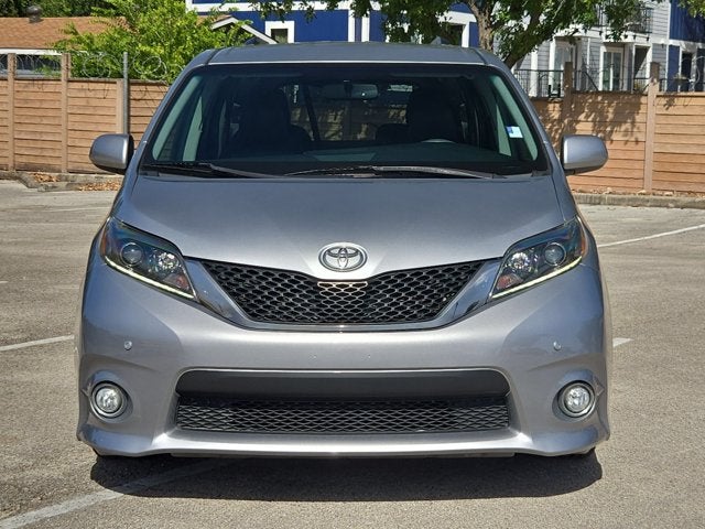 2016 Toyota Sienna Base