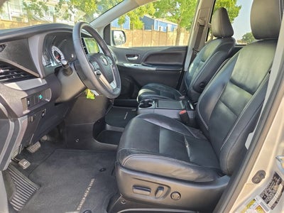 2016 Toyota Sienna Base