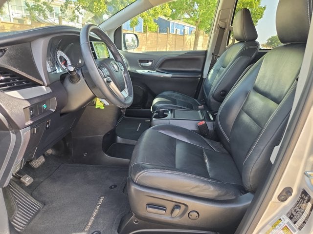 2016 Toyota Sienna Base