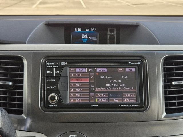 2013 Toyota Sienna 5dr 8-Pass Van V6 XLE FWD