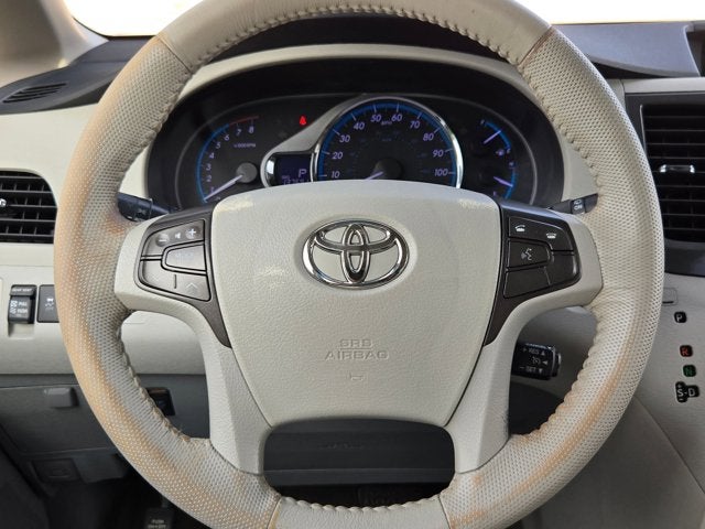 2013 Toyota Sienna 5dr 8-Pass Van V6 XLE FWD