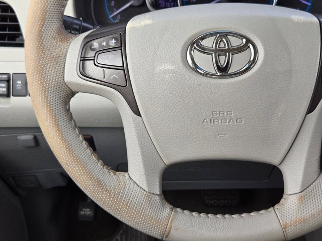 2013 Toyota Sienna 5dr 8-Pass Van V6 XLE FWD