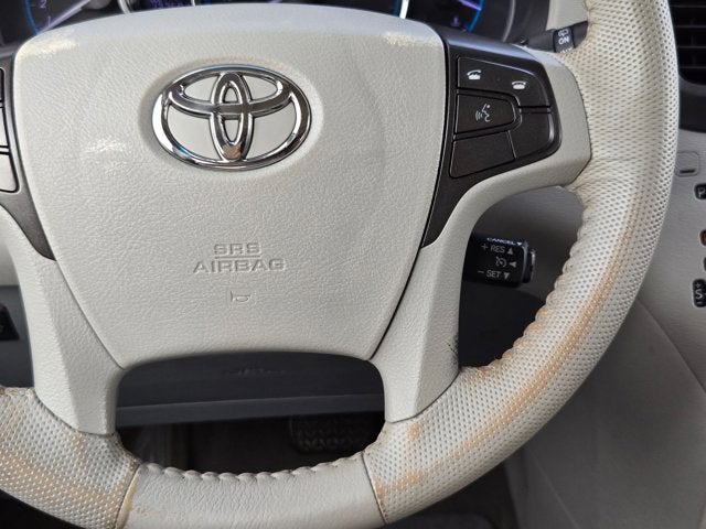2013 Toyota Sienna 5dr 8-Pass Van V6 XLE FWD