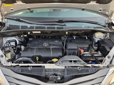 2013 Toyota Sienna 5dr 8-Pass Van V6 XLE FWD
