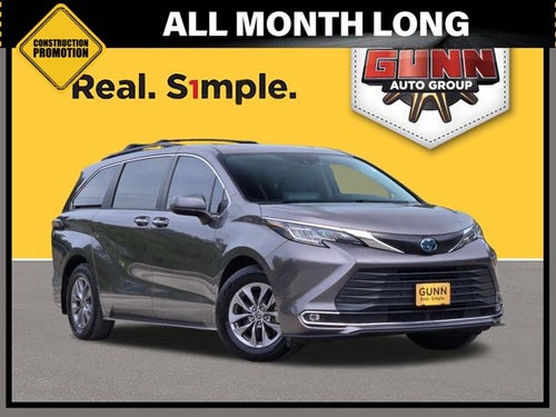 2022 Toyota Sienna XLE FWD 7-Passenger