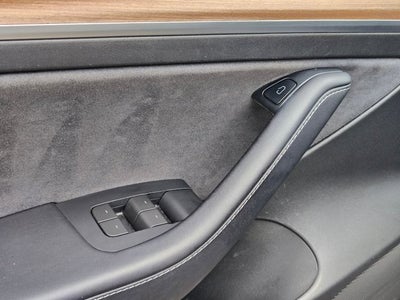 2023 Tesla Model 3 RWD