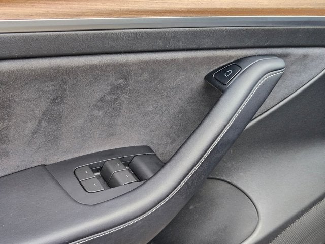 2023 Tesla Model 3 RWD