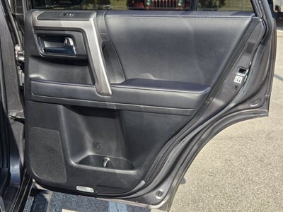 2022 Toyota 4Runner SR5 Premium 2WD