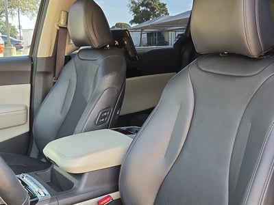 2022 Kia Carnival SX FWD