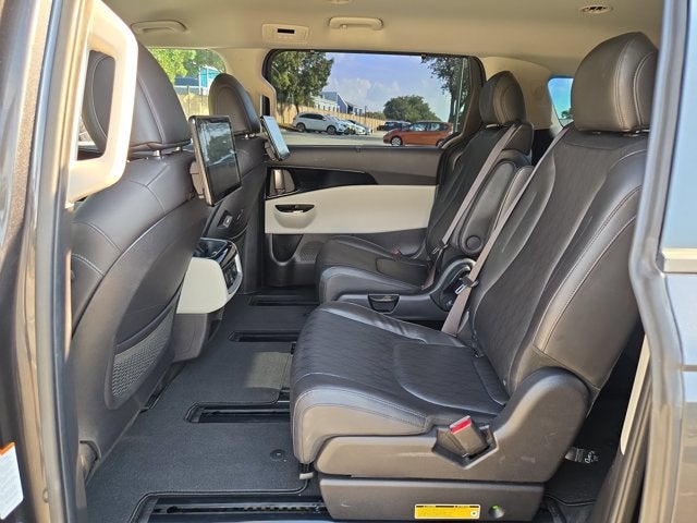 2022 Kia Carnival SX FWD