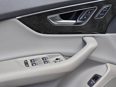 2022 Audi Q7 Premium Plus 55 TFSI quattro