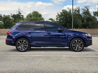 2022 Audi Q7 Premium Plus 55 TFSI quattro