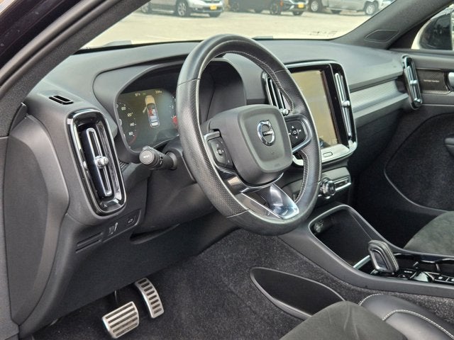 2021 Volvo XC40 T5 AWD R-Design