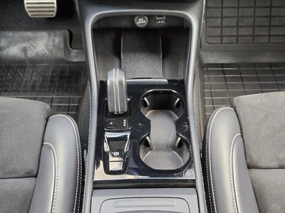 2021 Volvo XC40 T5 AWD R-Design