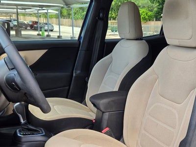 2018 Jeep Renegade Latitude FWD