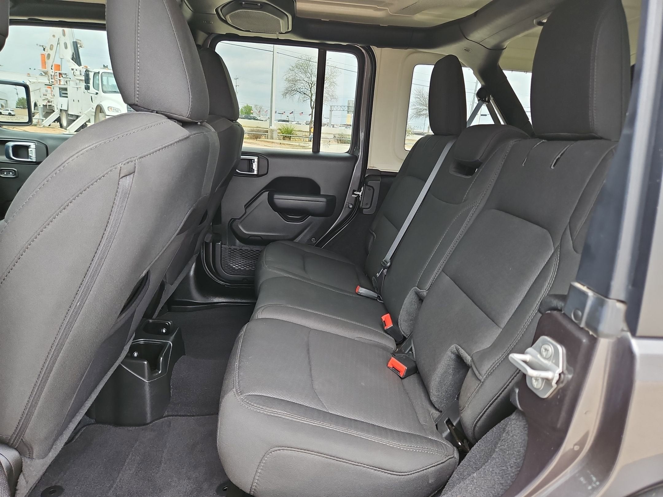 2021 Jeep WRANGLER SPORT