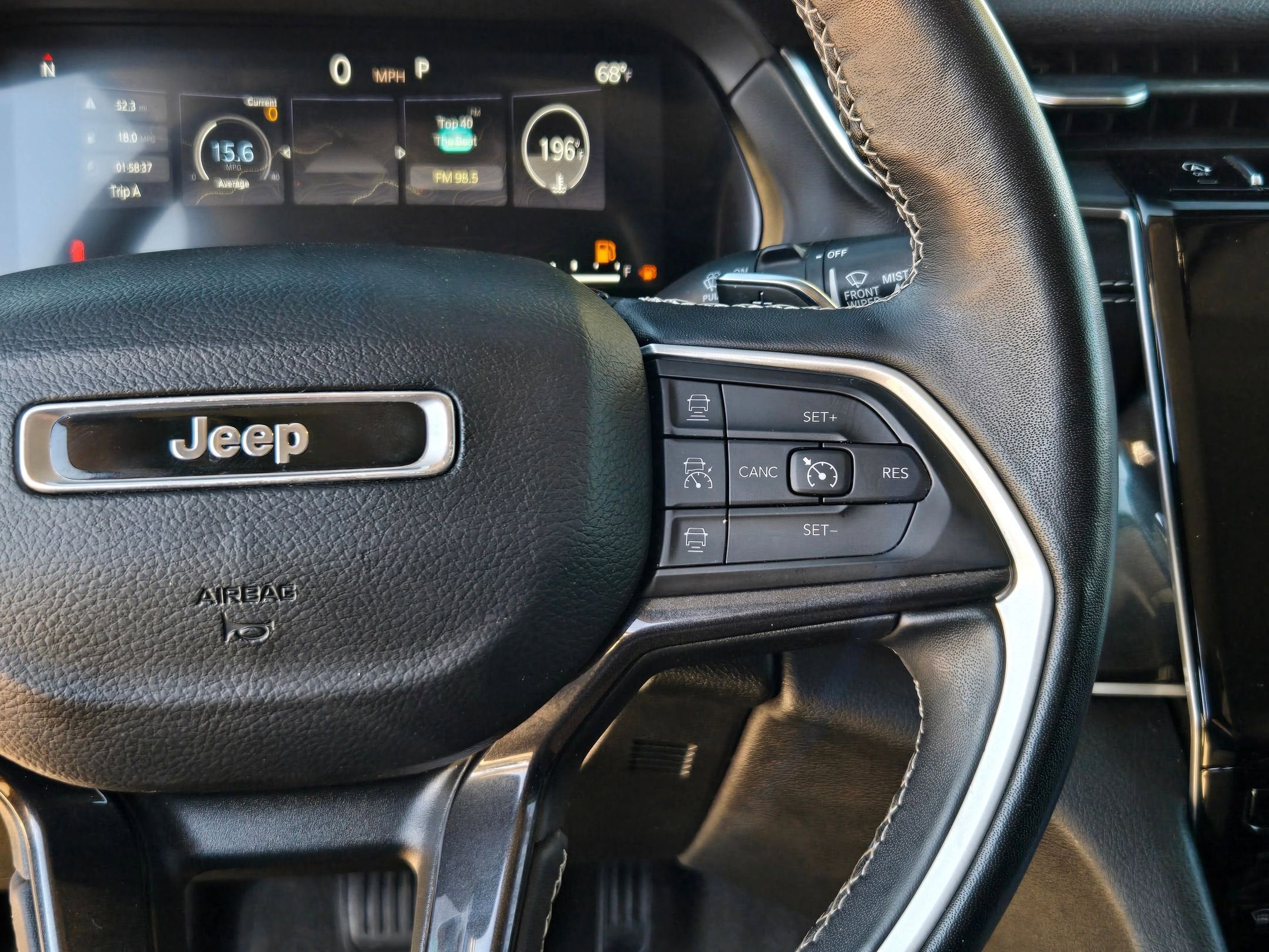 2022 Jeep GRAND CHEROKEE L LAREDO