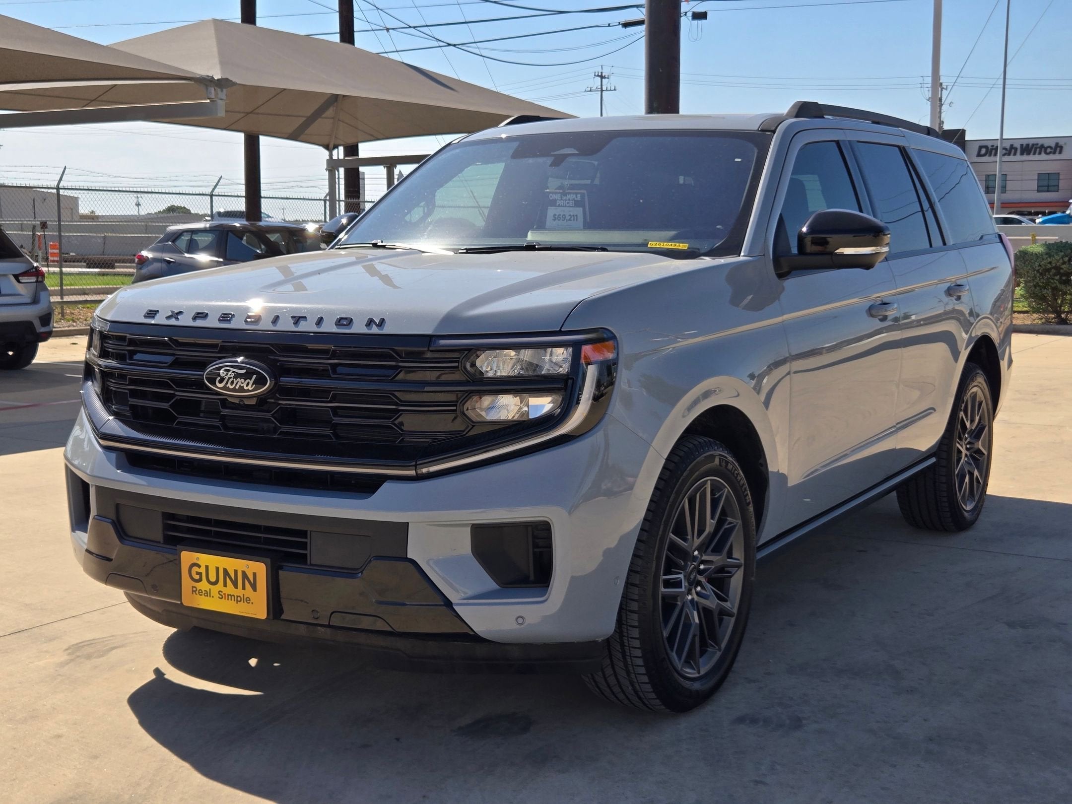 2025 Ford EXPEDITION PLATINUM