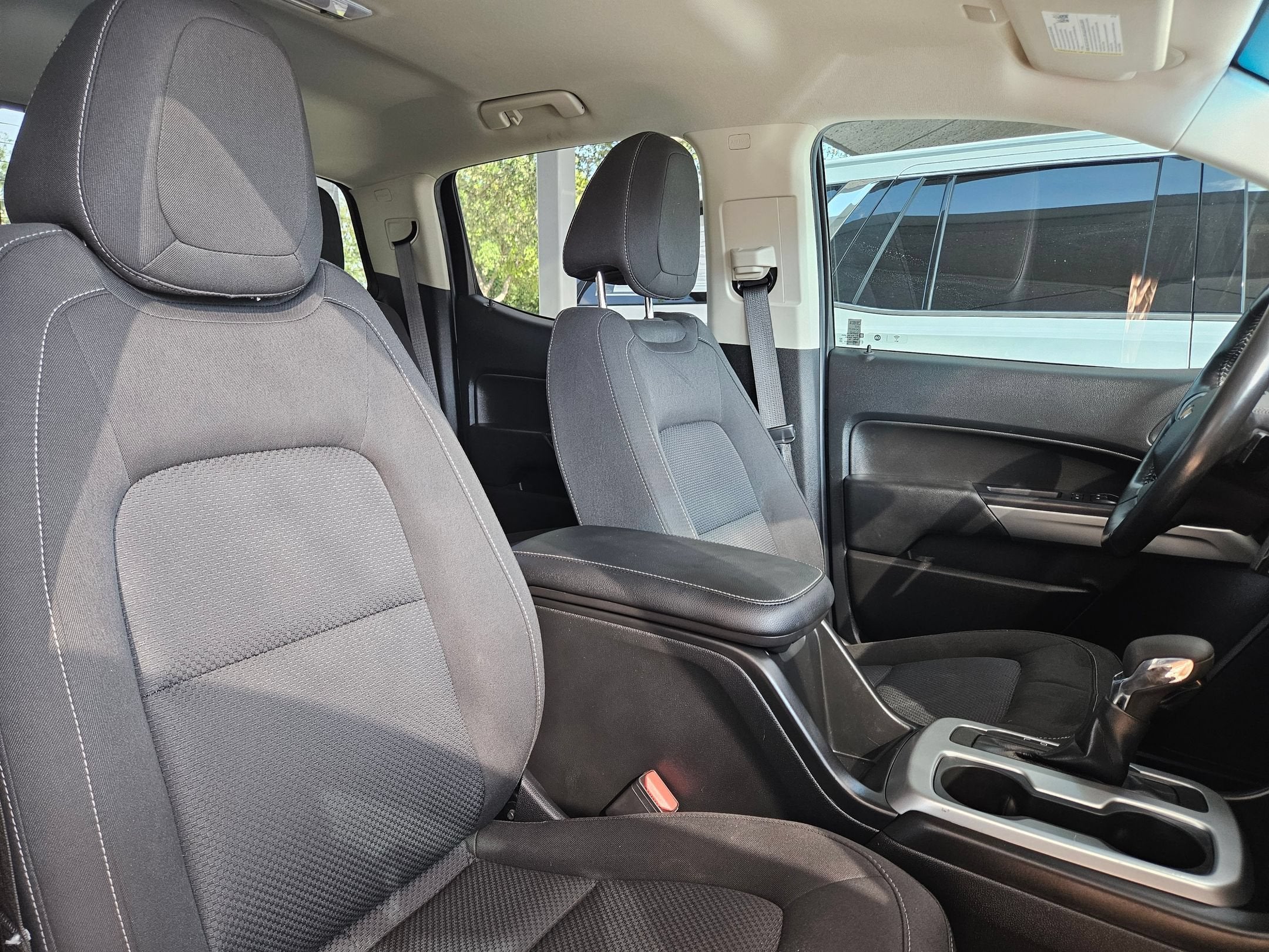 2022 Chevrolet COLORADO 4WD LT