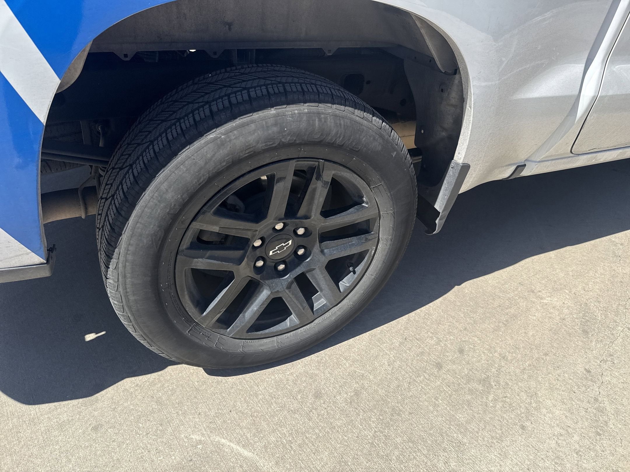 2023 Chevrolet SILVERADO CC CUSTOM