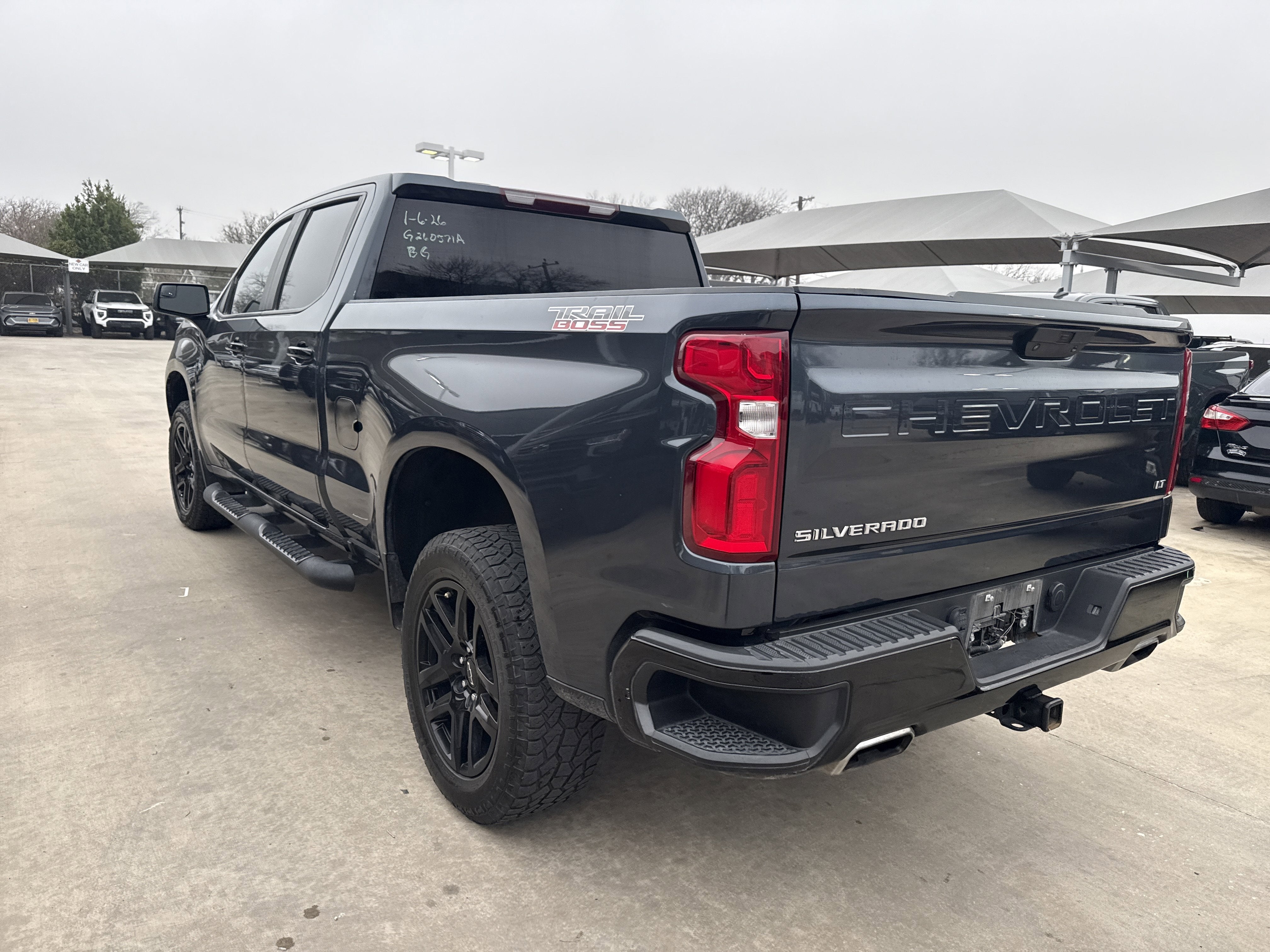 2021 Chevrolet SILVERADO 1500 LT