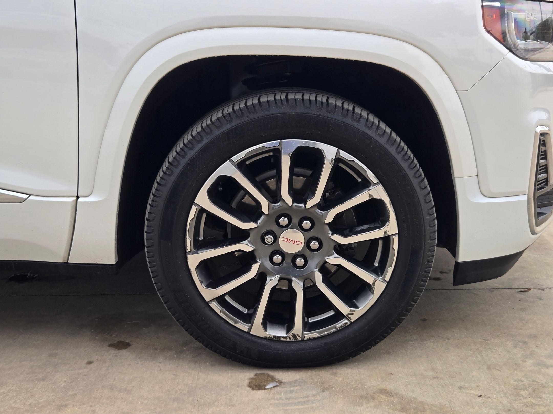 2020 GMC ACADIA DENALI