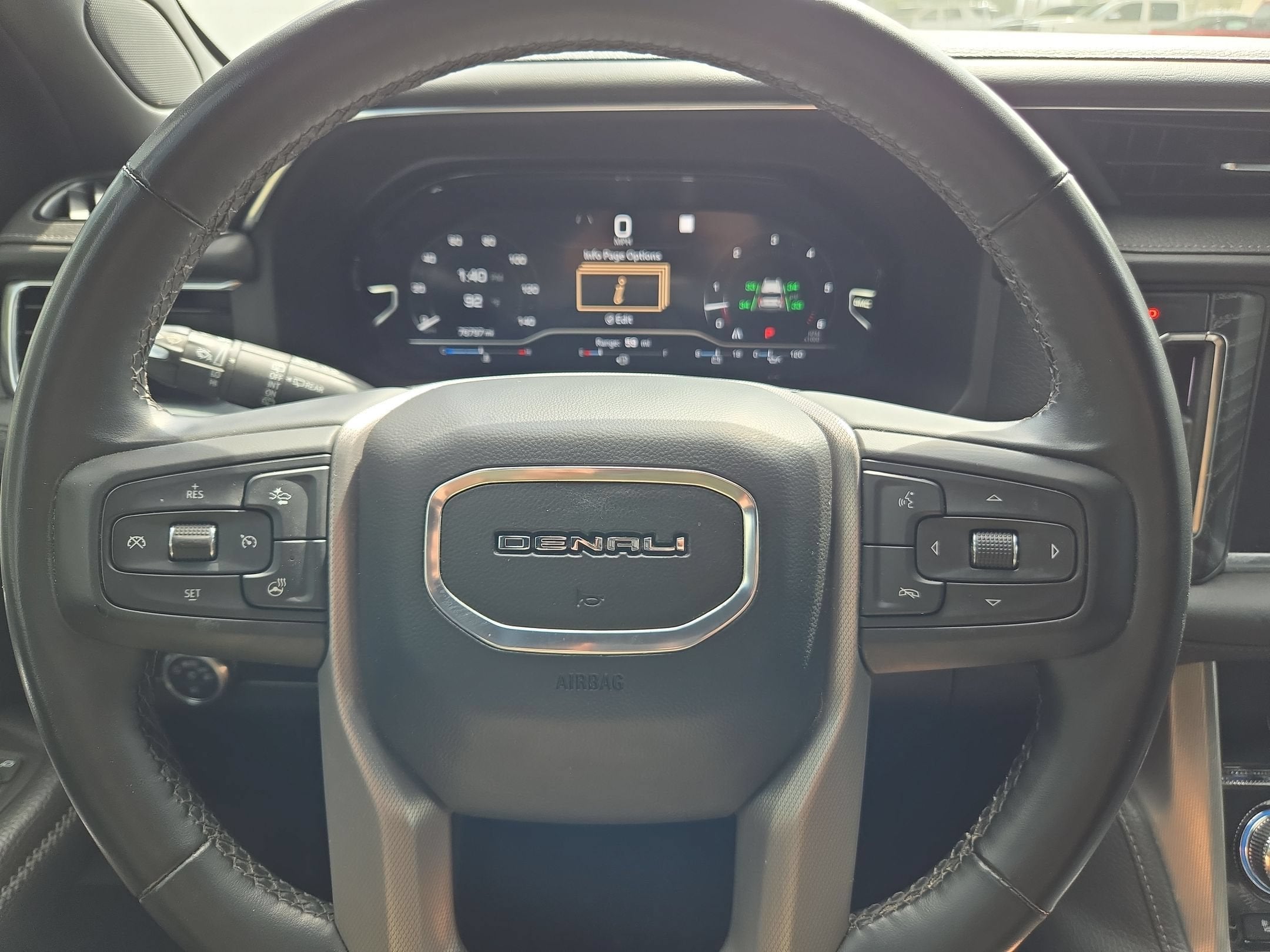 2023 GMC YUKON DENALI