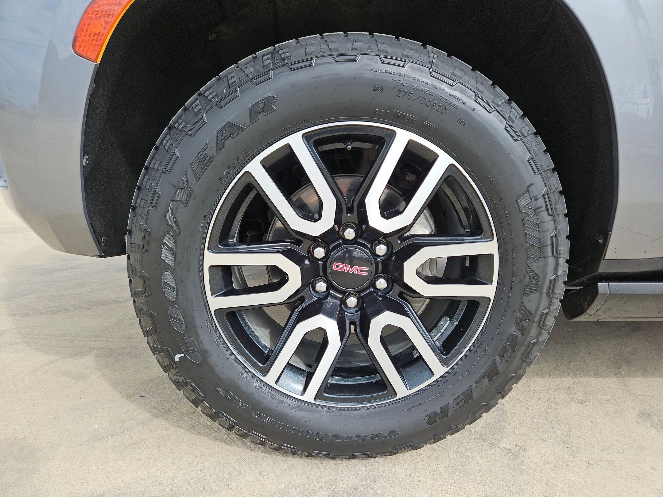 2022 GMC YUKON 4WD AT4