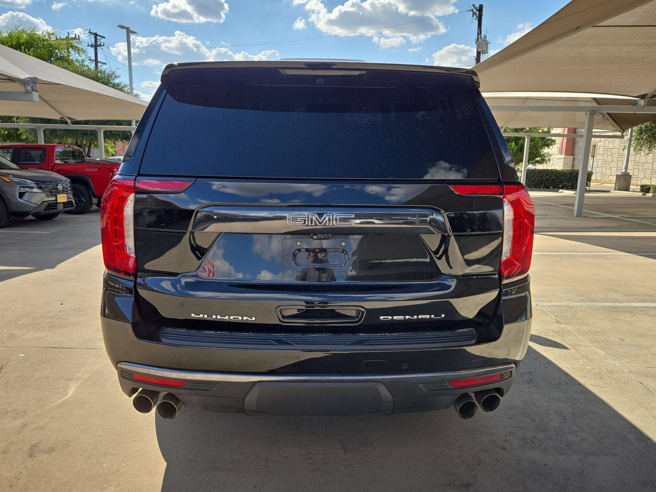 2024 GMC YUKON ULTIMATE