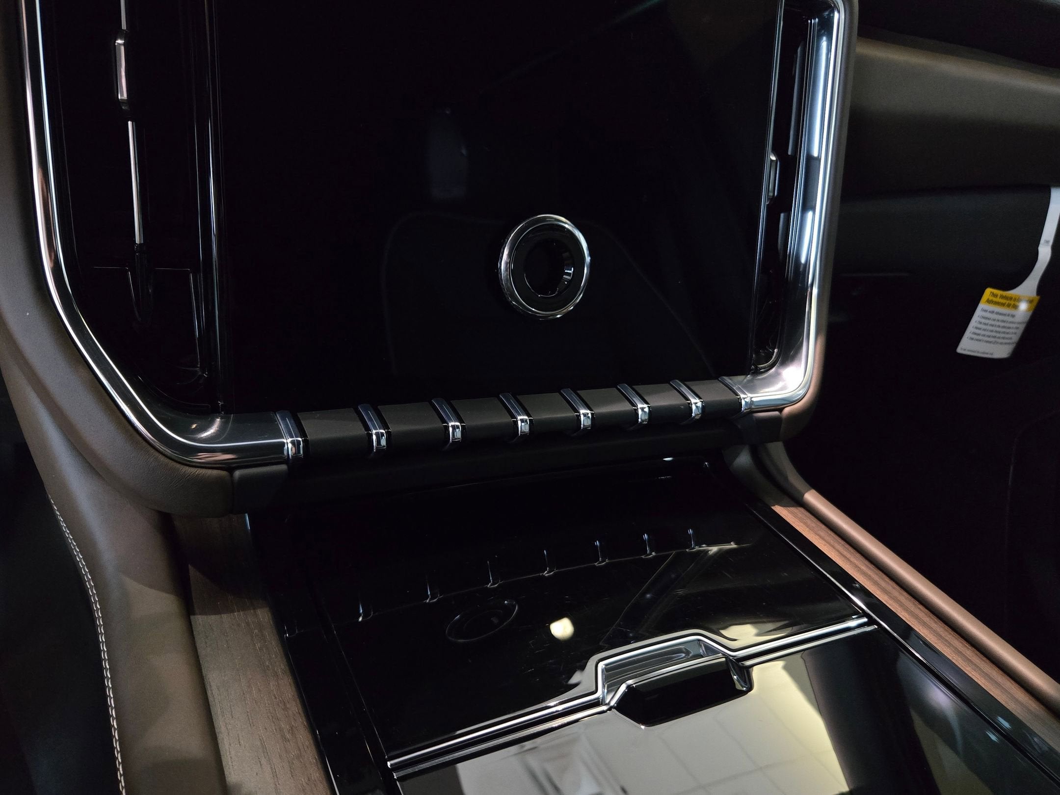 2025 GMC YUKON XL DENALI ULTIMATE
