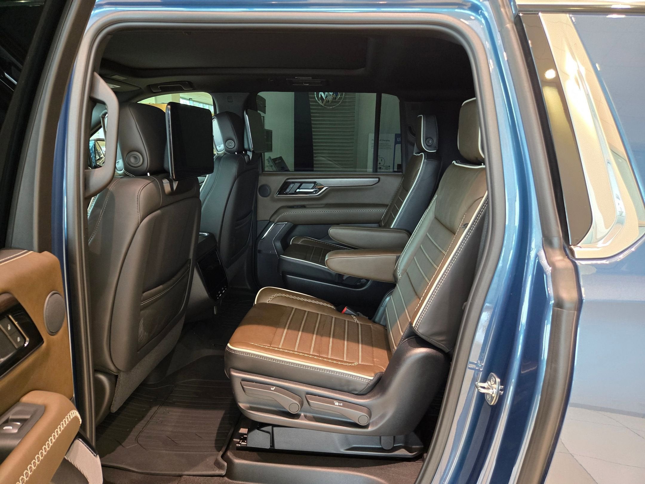 2025 GMC YUKON XL DENALI ULTIMATE