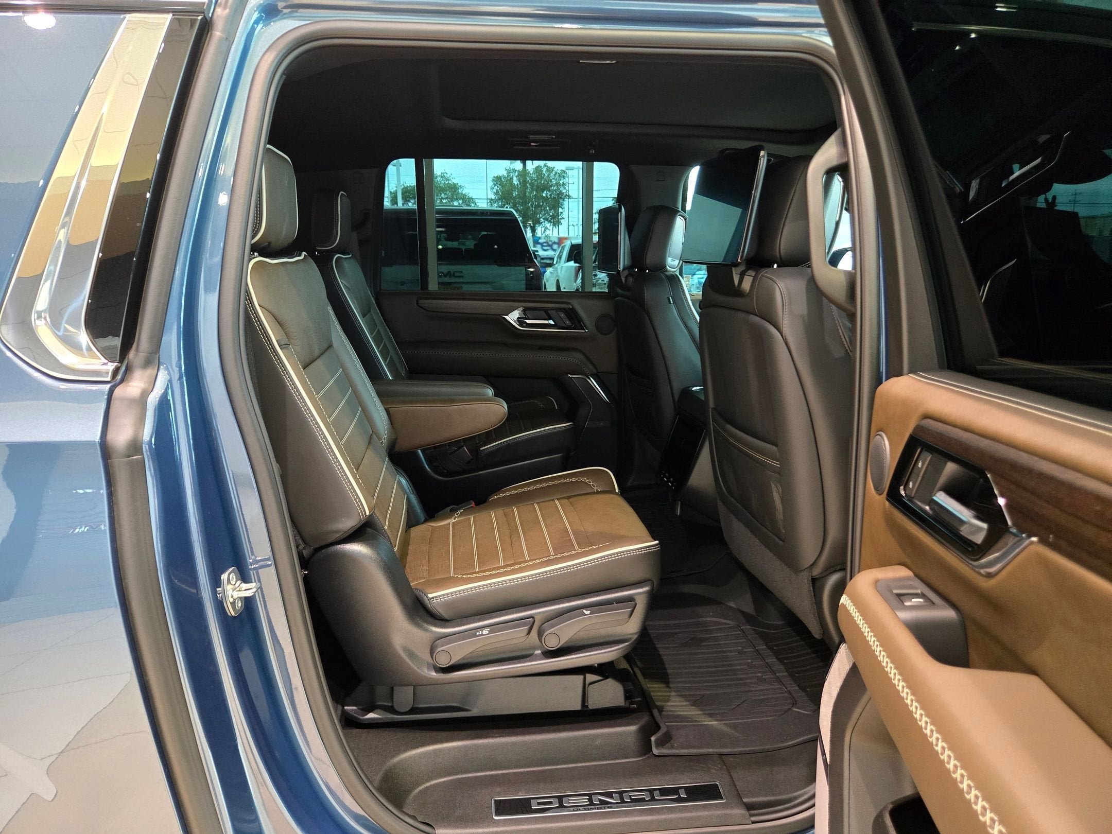 2025 GMC YUKON XL DENALI ULTIMATE