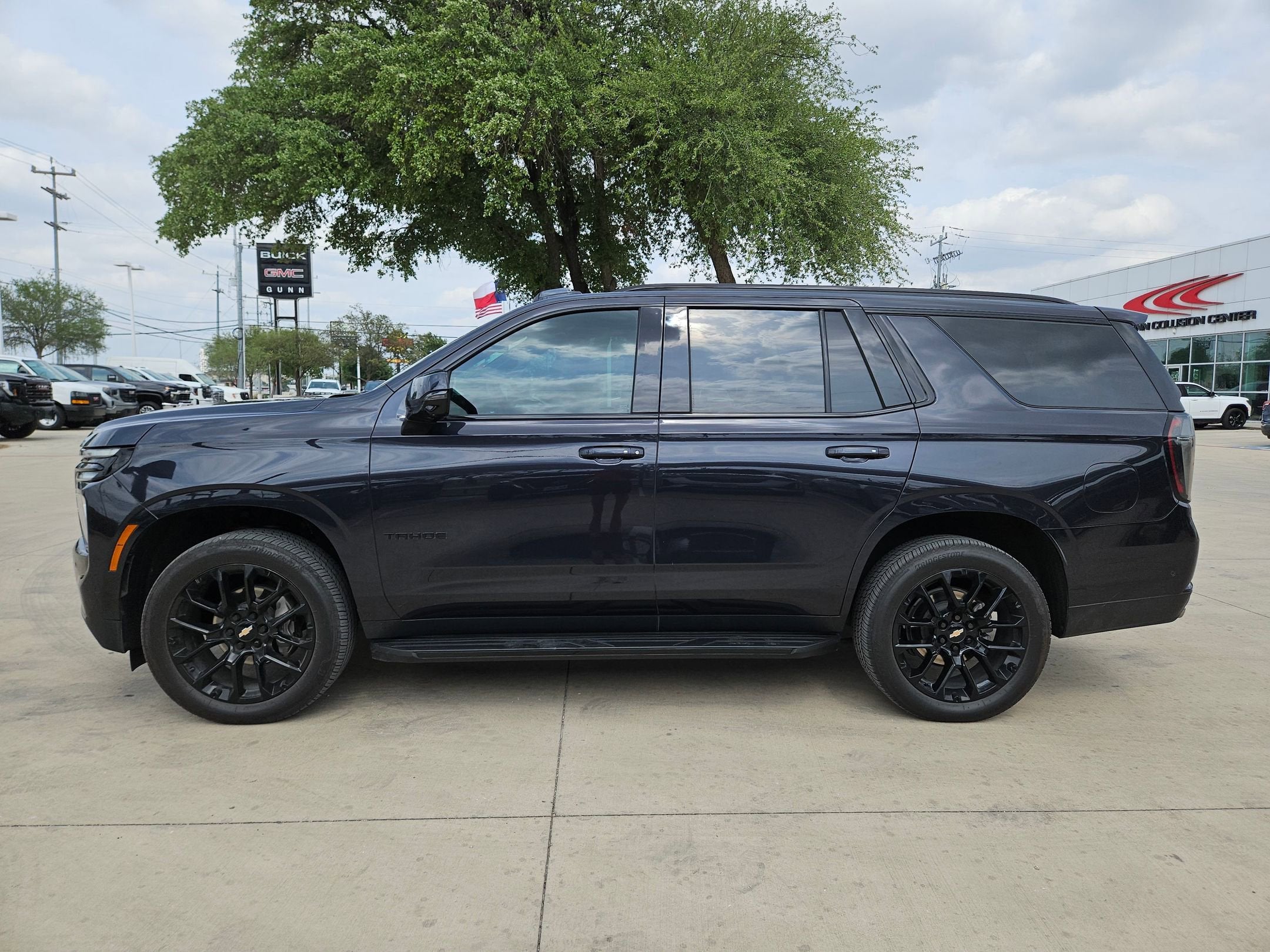 2025 Chevrolet TAHOE RST