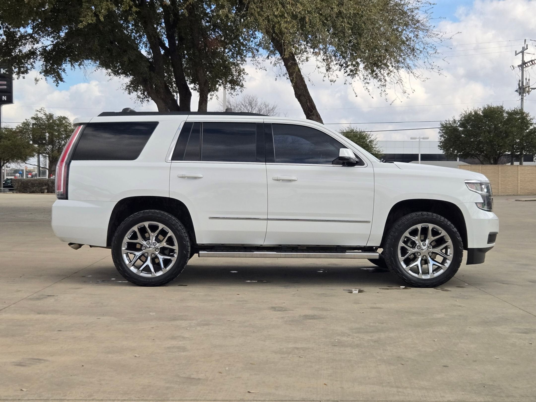 2018 Chevrolet TAHOE LT