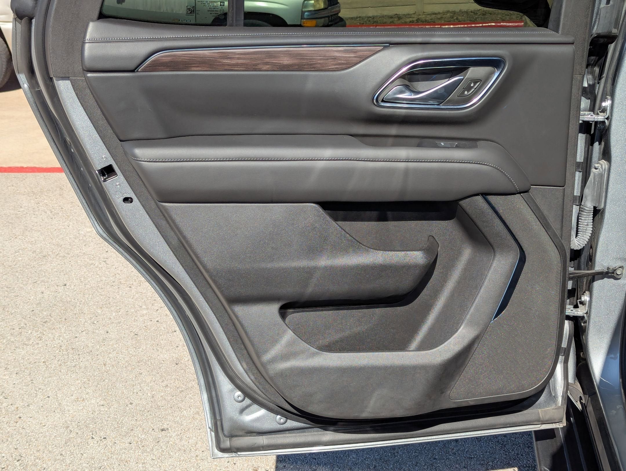 2024 Chevrolet TAHOE LS