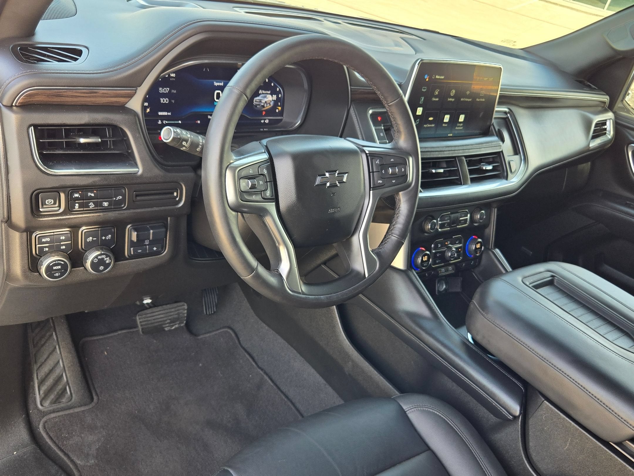 2022 Chevrolet SUBURBAN Z71