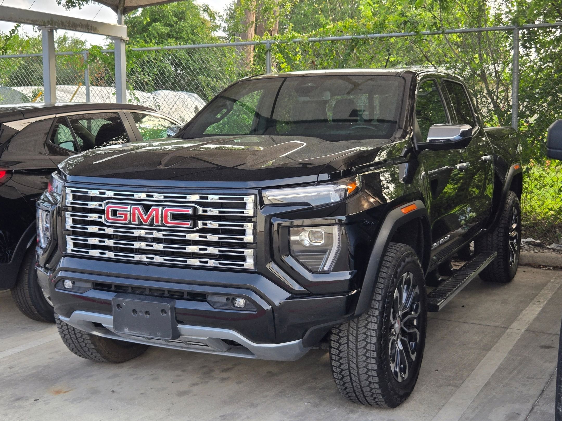 2025 GMC CANYON DENALI