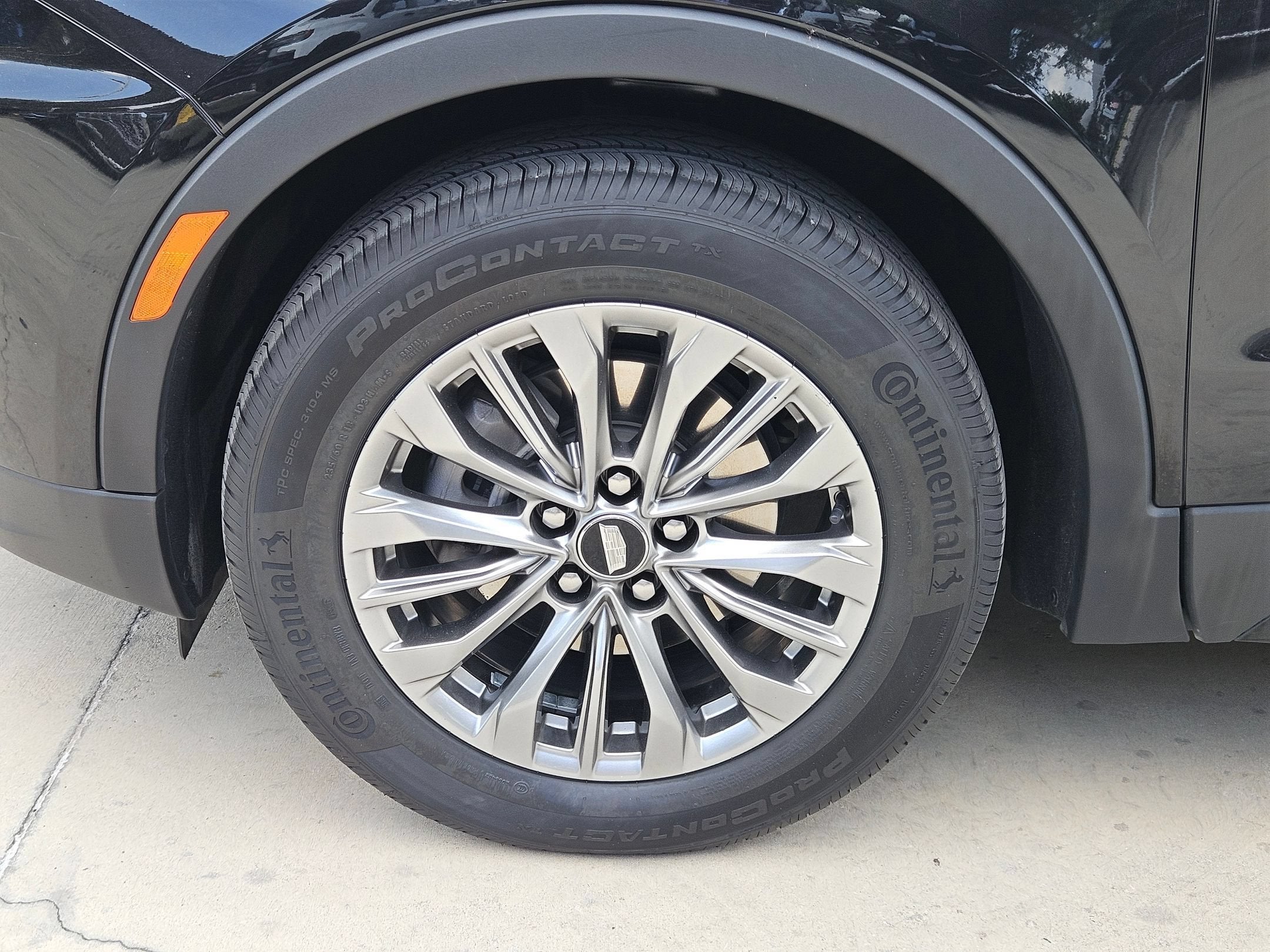 2024 Cadillac XT4 PREMIUM LUXURY
