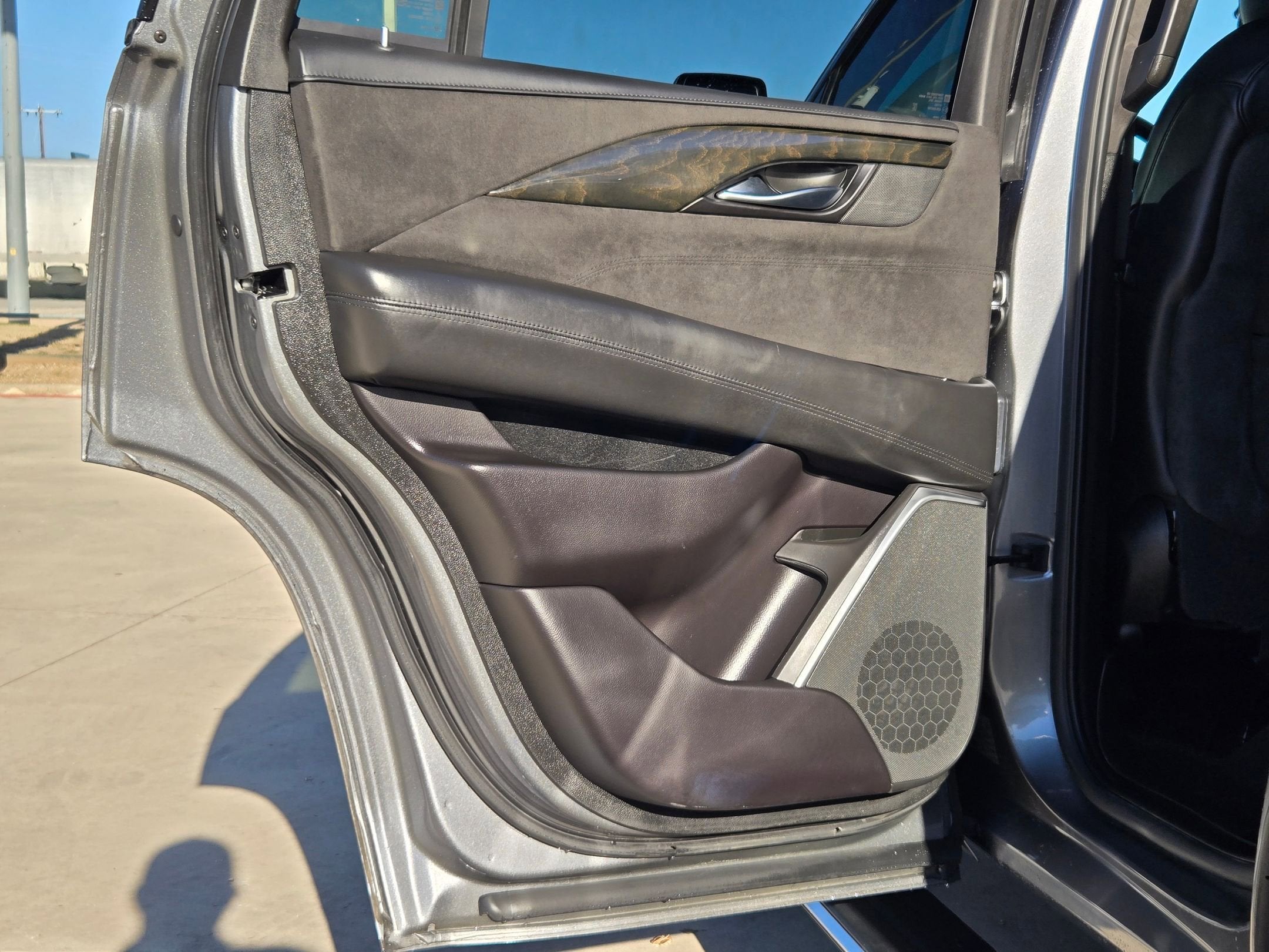 2020 Cadillac ESCALADE PLATINUM