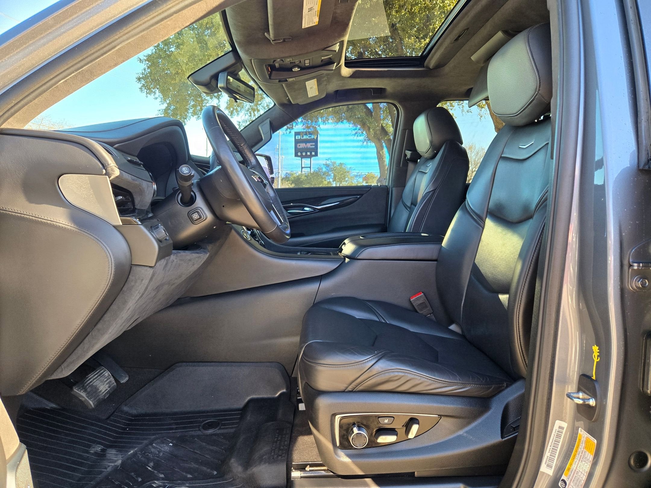 2020 Cadillac ESCALADE PLATINUM