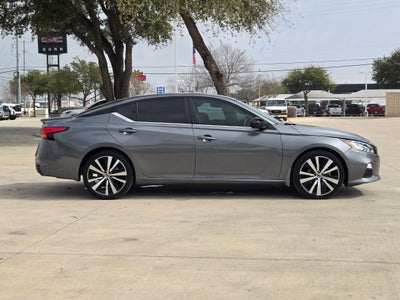 2020 Nissan ALTIMA SR