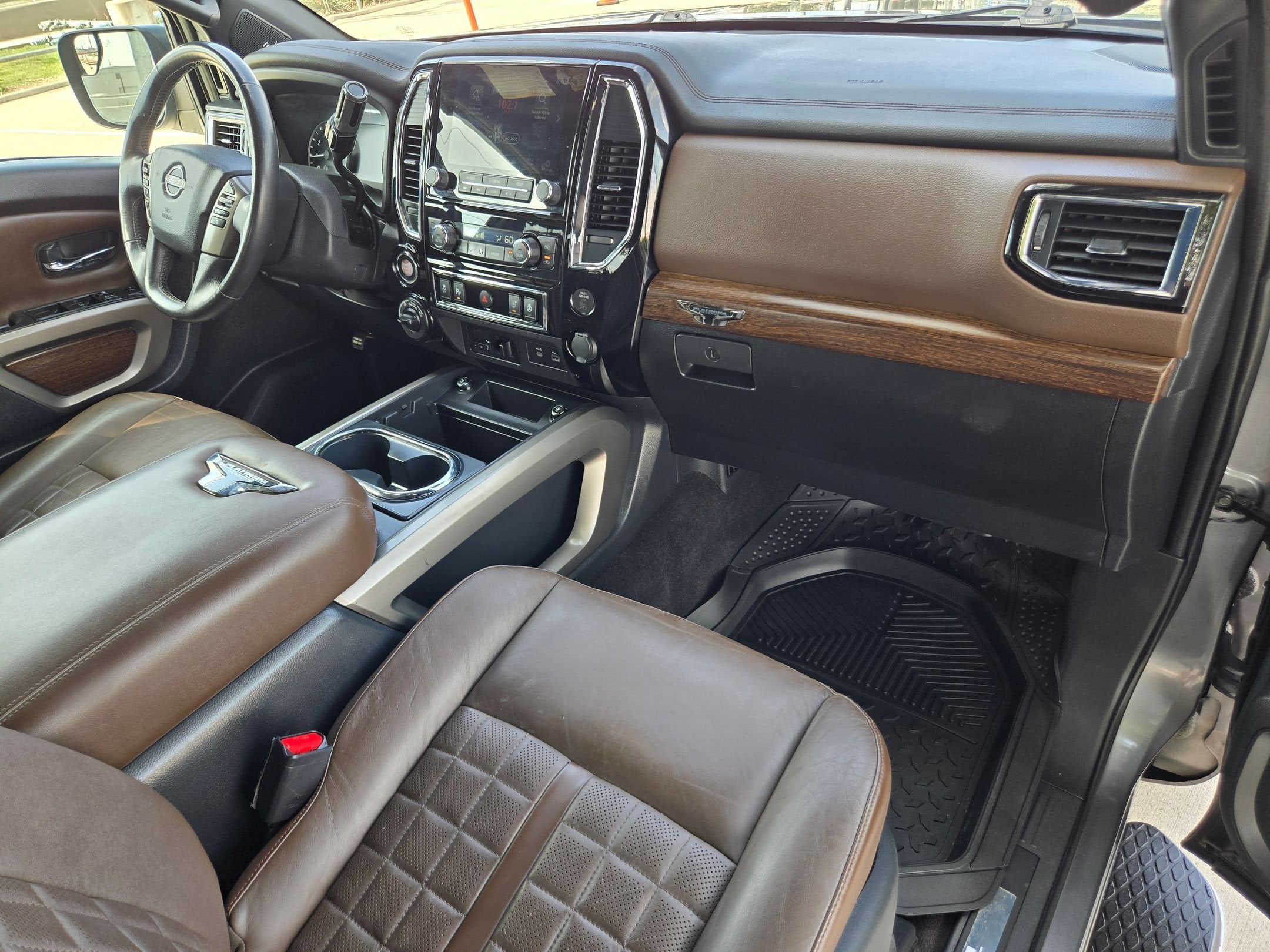 2023 Nissan TITAN PLATINUM RESERVE