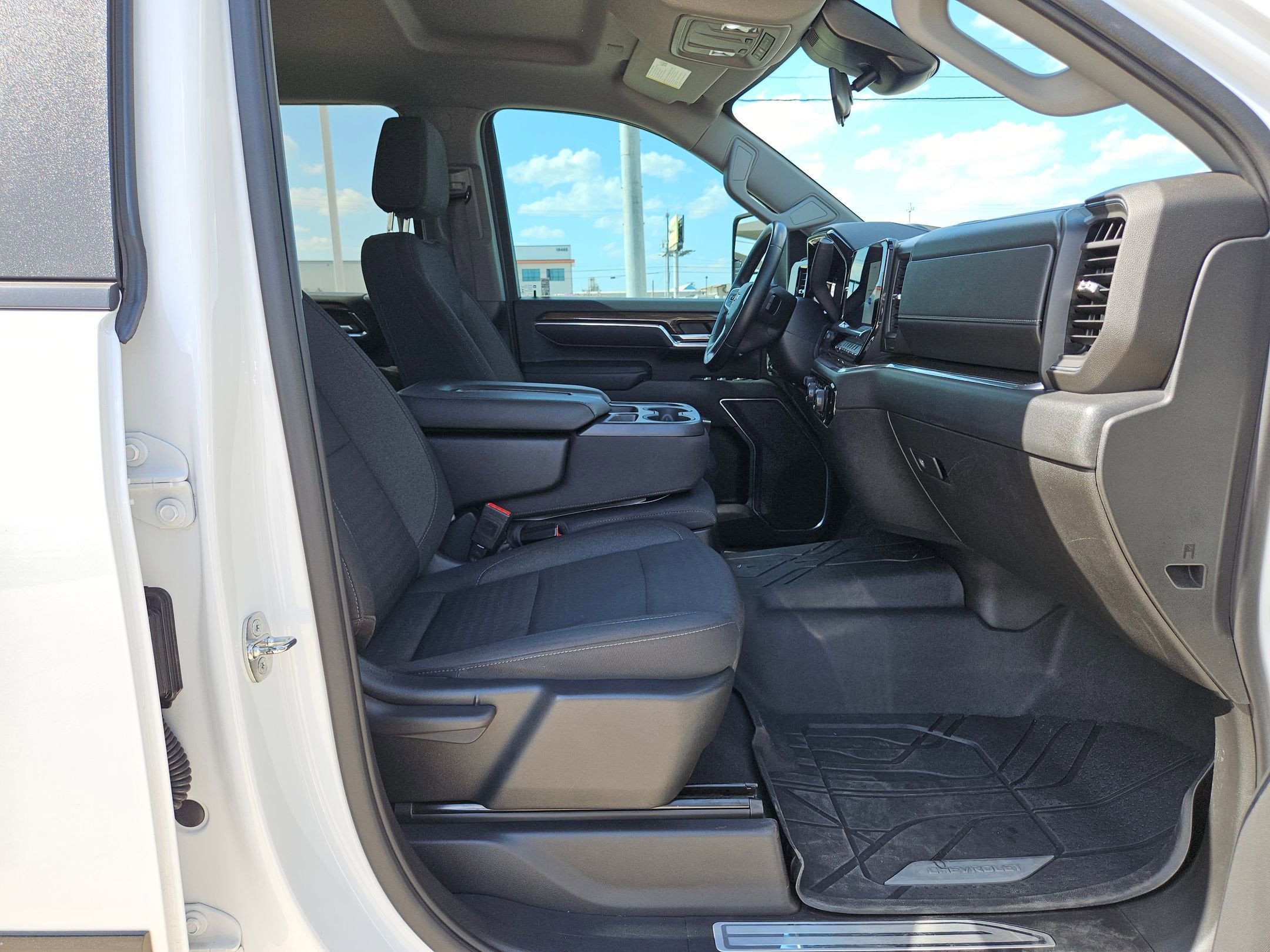 2024 Chevrolet SILVERADO 2500HD LT