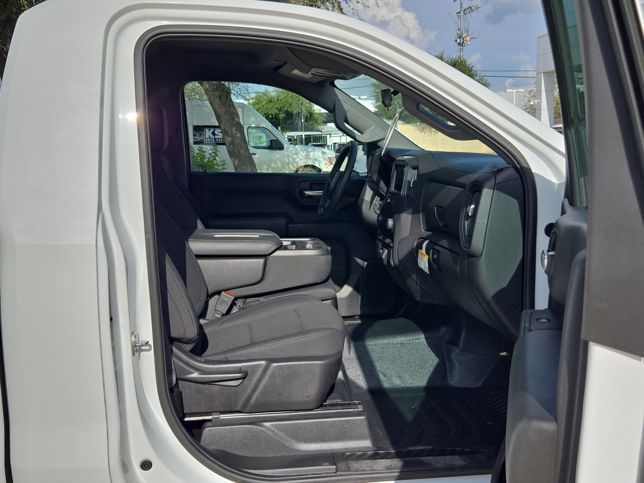 2025 Chevrolet SILVERADO 1500 WORK TRUCK